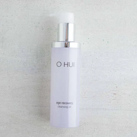 O HUI Age Recovery Cleansing Oil